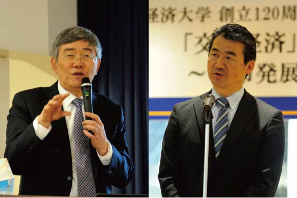 全国政协常委、中央财经领导小组办公室原副主任杨伟民（左）和日本环境事务次官森本英香发表演讲