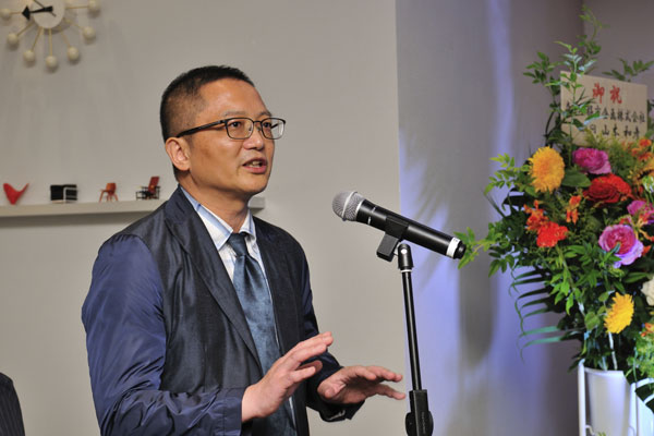 Zhou Muzhi, a professor at Tokyo Keizai University