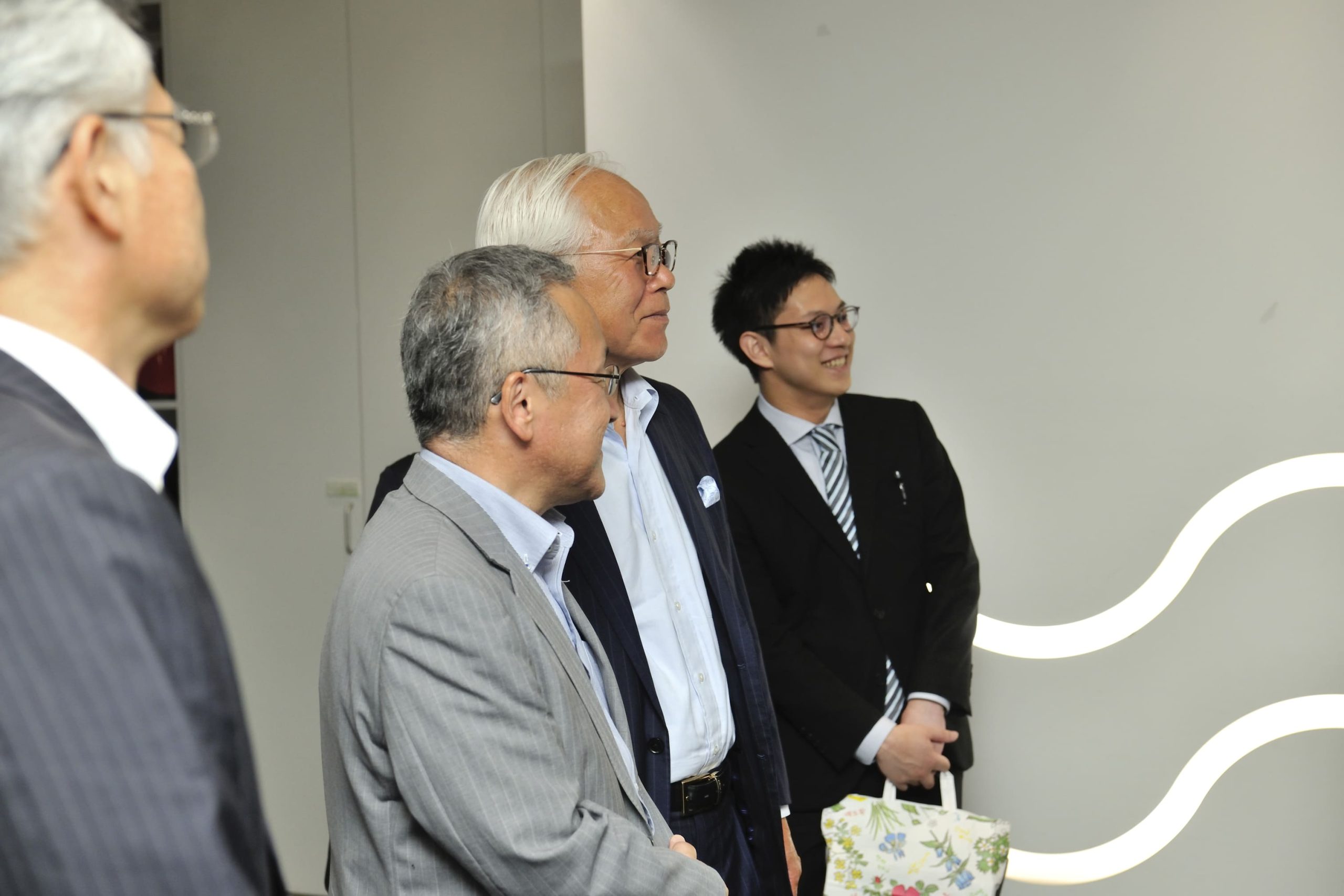 2018年7月19日、『中国都市ランキング−中国都市総合発展指標』出版記念パーティにて、吉澤保幸氏