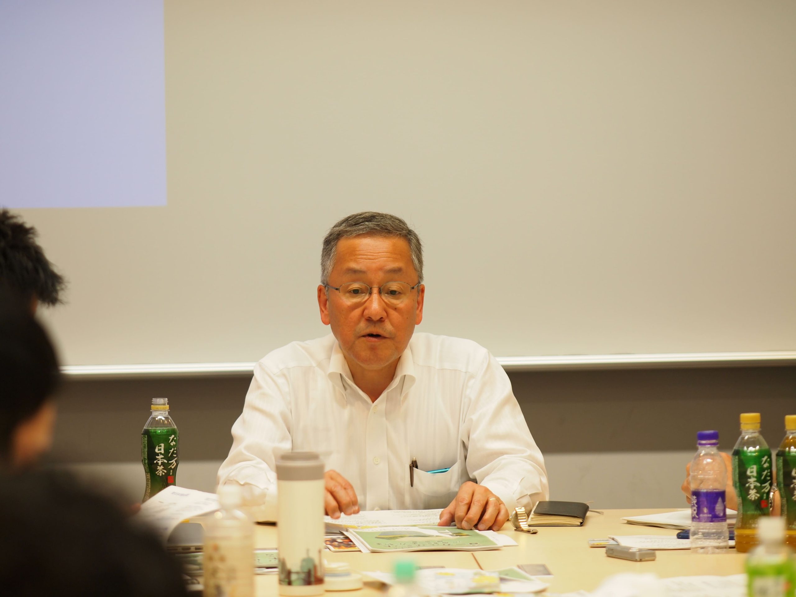 2017年周牧之ゼミでゲスト講義する吉澤保幸氏