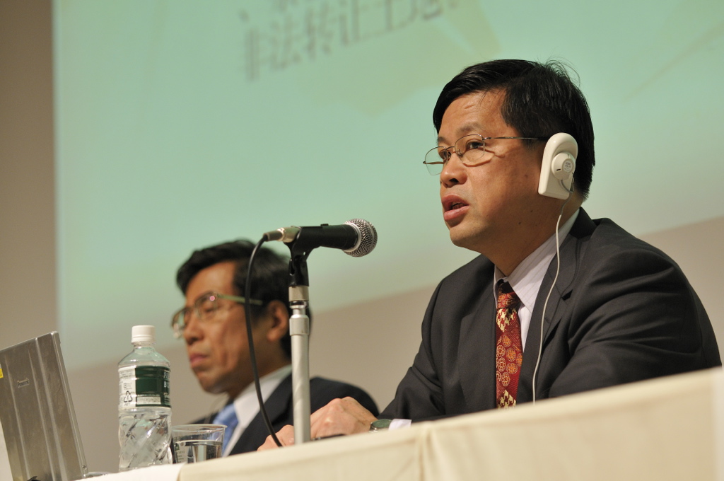 パネリストを務める胡存智氏